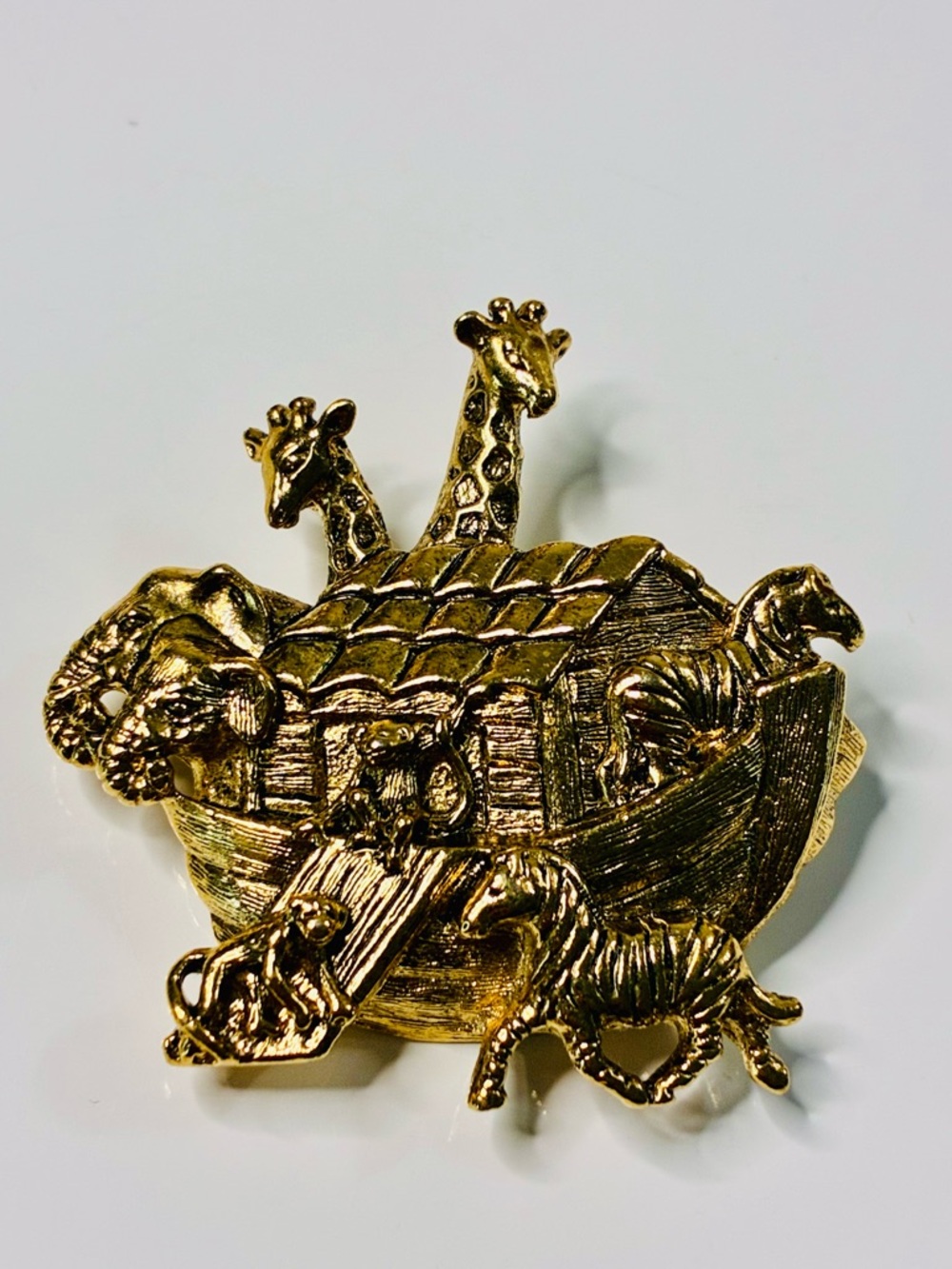 Source Unknown Gold Tone Noah's Ark Animal Brooch